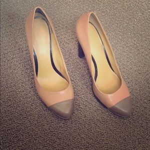 Nine West beige heels in great shape
